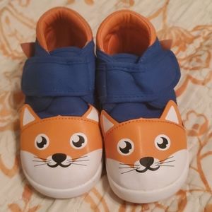IKiki squeaker fox shoes
